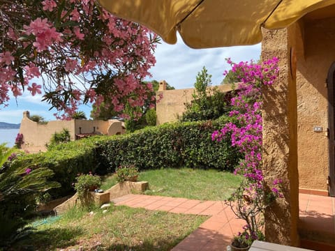 Property building, Natural landscape, Garden, Garden view