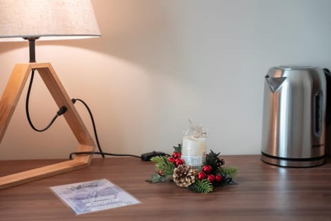 Coffee/tea facilities, minibar