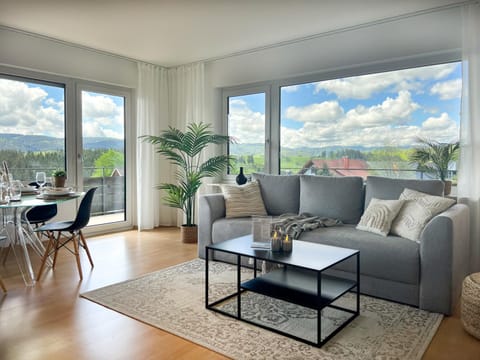 Day, Natural landscape, View (from property/room), Balcony/Terrace, Living room, Seating area, Dining area, Mountain view