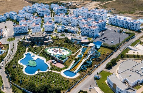 Property building, Children play ground, Balcony/Terrace, Balcony/Terrace, Beach, Beach, Aqua park, City view, Garden view, Pool view, Swimming pool, Swimming pool