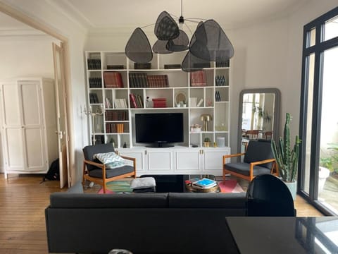 Maison de caractère Le Mans 3 min à pieds gare et tram, proche centre ville House in Le Mans