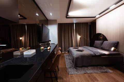 Bed, TV and multimedia