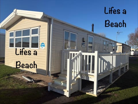Lifes a Beach on Presthaven Sands House in Llanasa