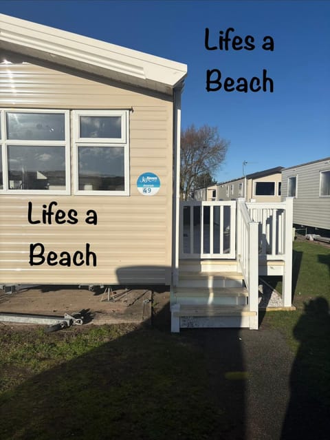 Lifes a Beach on Presthaven Sands House in Llanasa