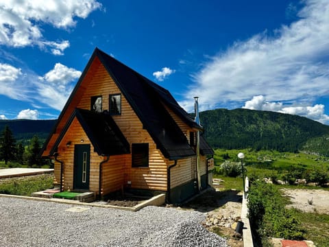 Property building, Spring, Day, Natural landscape, Mountain view