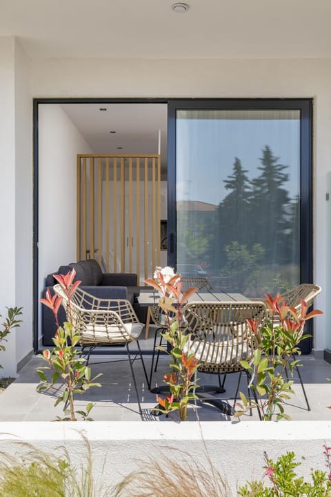 Balcony/Terrace, Balcony/Terrace