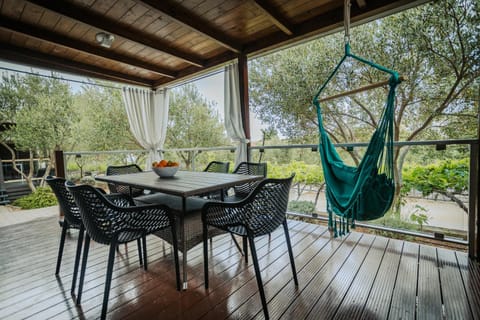 Patio, Day, Balcony/Terrace, Seating area
