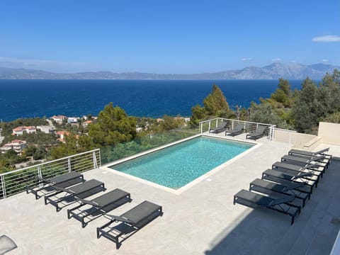 View (from property/room), Sea view, Swimming pool, Swimming pool, sunbed, sunbed