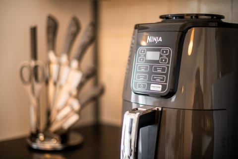 Coffee/tea facilities, Kitchen or kitchenette