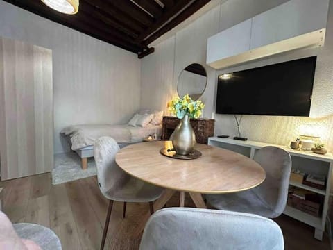 Charmant studio en hyper-centre de Blois Apartment in Blois