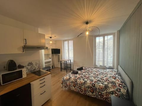 Kitchen or kitchenette, Photo of the whole room