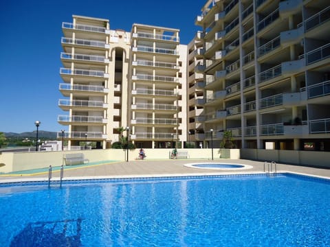 Property building, Facade/entrance, Off site