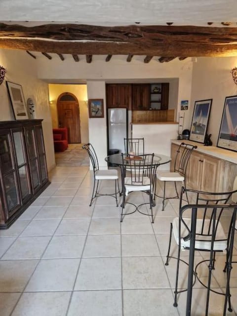 Appartement t3 dans la citadelle Apartment in Bonifacio