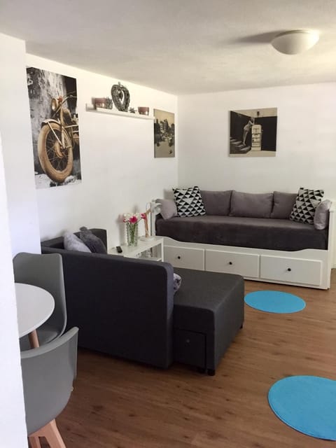 Living room, Bedroom