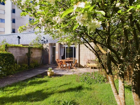 Patio, Garden, Garden view