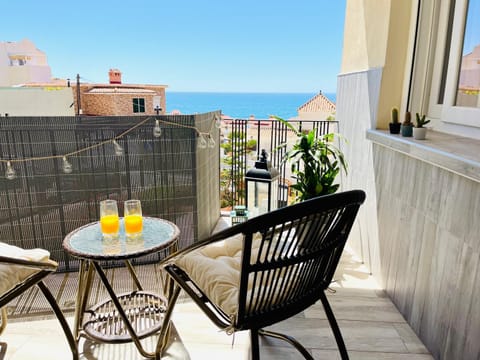 Day, Natural landscape, Balcony/Terrace, Sea view