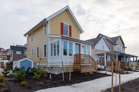 Property building, Spring, Day, Neighbourhood