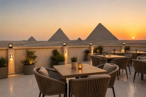 Restaurant/places to eat, View (from property/room)