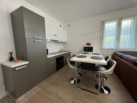 Julya's Home Valpolicella Apartment in Lake Garda