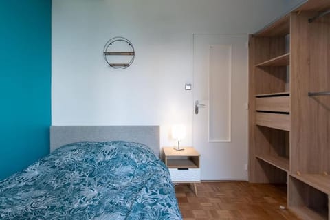 Appartement rénové pour 6 avec parking Apartment in Villeurbanne