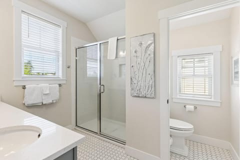 Oceans Roar by Seabrook Hospitality House in Seabrook