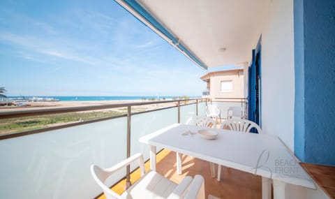 View (from property/room), Balcony/Terrace, Sea view