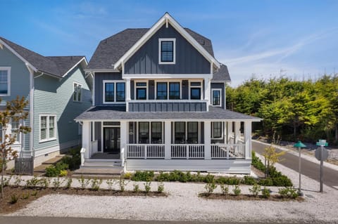 Soothes the Sol by Seabrook Hospitality House in Seabrook