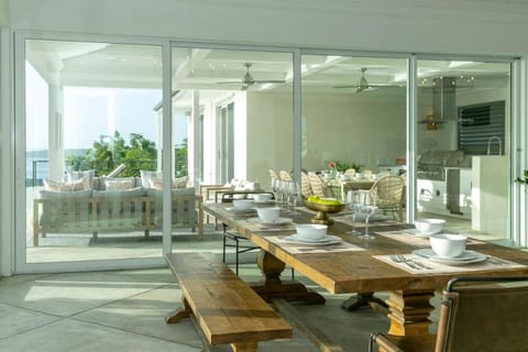 Tropical Panorama House in Cruz Bay