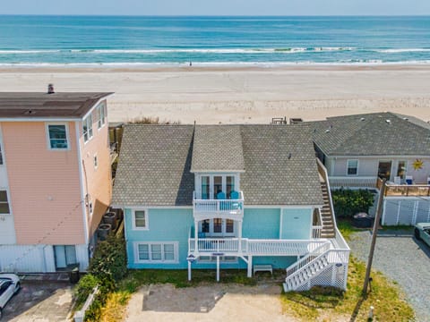 Surfside Cottage House in Topsail Beach