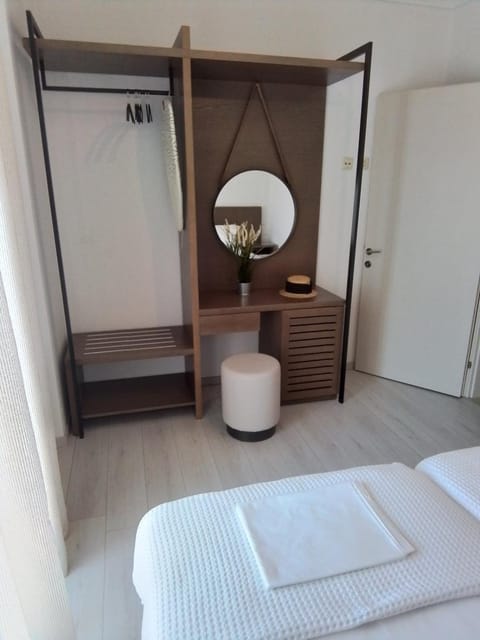 Bed, Photo of the whole room, Bedroom, wardrobe