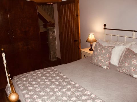 Cottage at the heart of Teapot Lane Glamping House in County Sligo