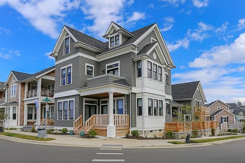 Property building, Day, Neighbourhood, Street view