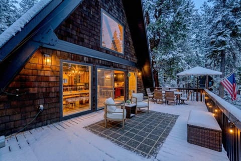5BR A Frame Near Patton Beach with 2 Decks House in Tahoe Vista