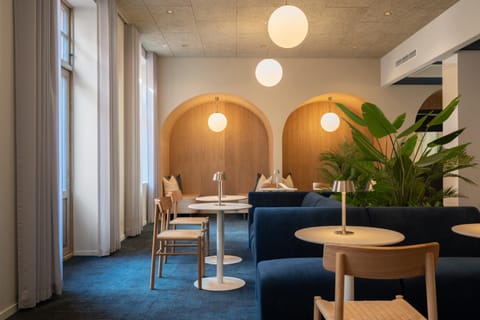 Lounge or bar