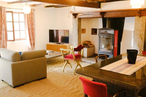 Maison A MUROLS , GAMELOU , 3 CHAMBRES House in Auvergne-Rhône-Alpes