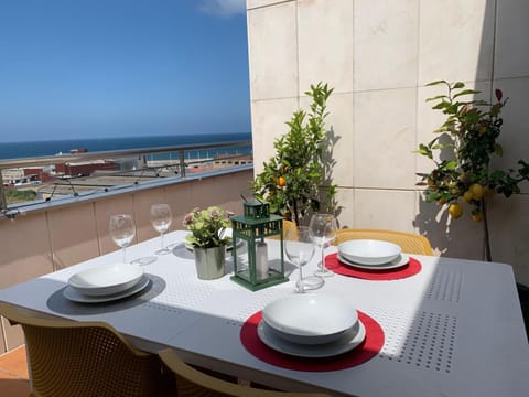 Off site, Day, Natural landscape, View (from property/room), Balcony/Terrace, Dining area, Sea view