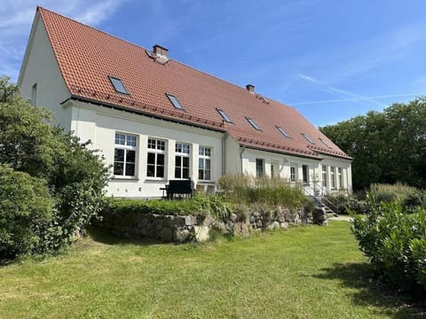 Property building, Spring, Garden
