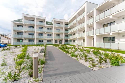 Property building, Day