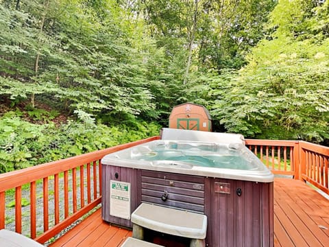 Hillside Hideaway House in Deep Creek Lake