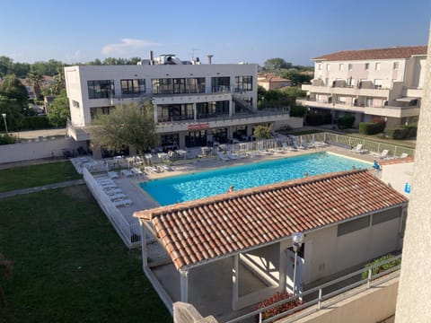 Balcony/Terrace, Swimming pool