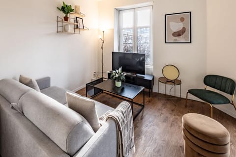 TV and multimedia, View (from property/room), Living room, Seating area