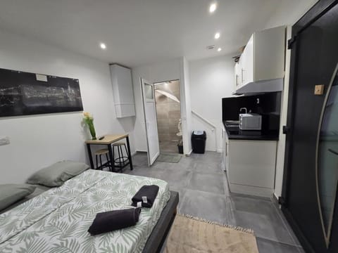 2 Studio Cosy Wifi a Meulan Apartment in Île-de-France