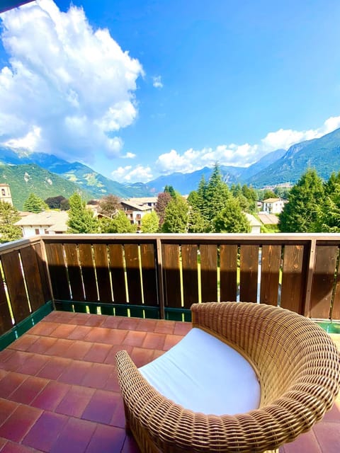 Day, Natural landscape, View (from property/room), Balcony/Terrace, Mountain view