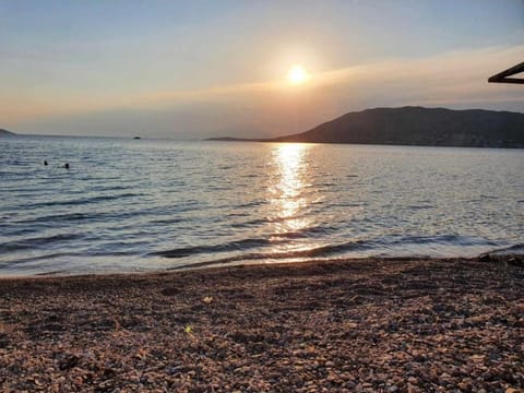 Aris apartment House in Euboea