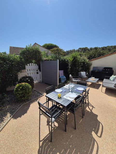 Patio, Patio, Balcony/Terrace, Balcony/Terrace