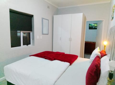 Neo & Ruks Guest House Salt River 1 Bed and Breakfast in Cape Town