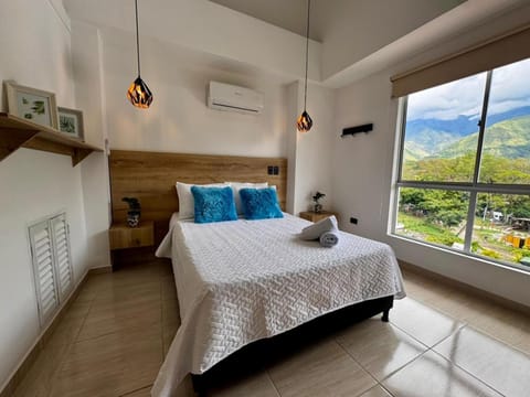 Bed, Natural landscape, Photo of the whole room, Bedroom, Mountain view, internet, air conditioner