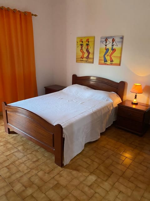 Bed, Balcony/Terrace, Photo of the whole room, Bedroom, internet, laundry