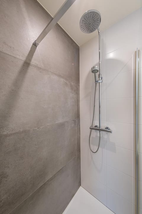 Renovated 2-Bedroom Apartment in Oostende Apartment in Ostend