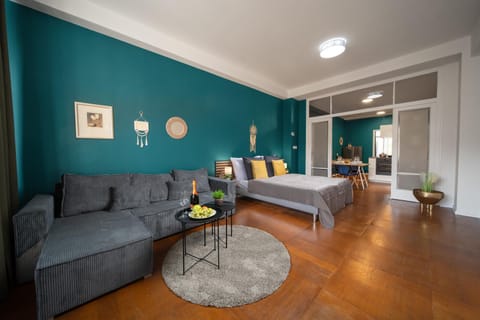 Bed, Living room, Seating area